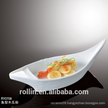 We supply high quality boat shape ceramic material plate